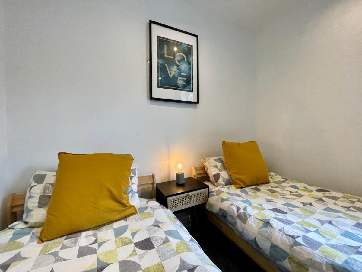 6 Person Apartment In City Centre Cardiff Zewnętrze zdjęcie