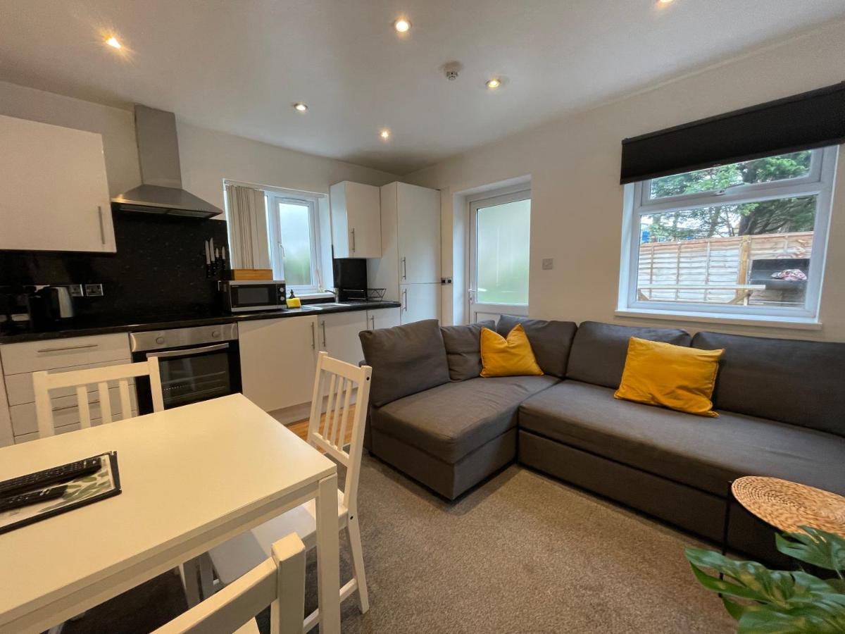 6 Person Apartment In City Centre Cardiff Zewnętrze zdjęcie